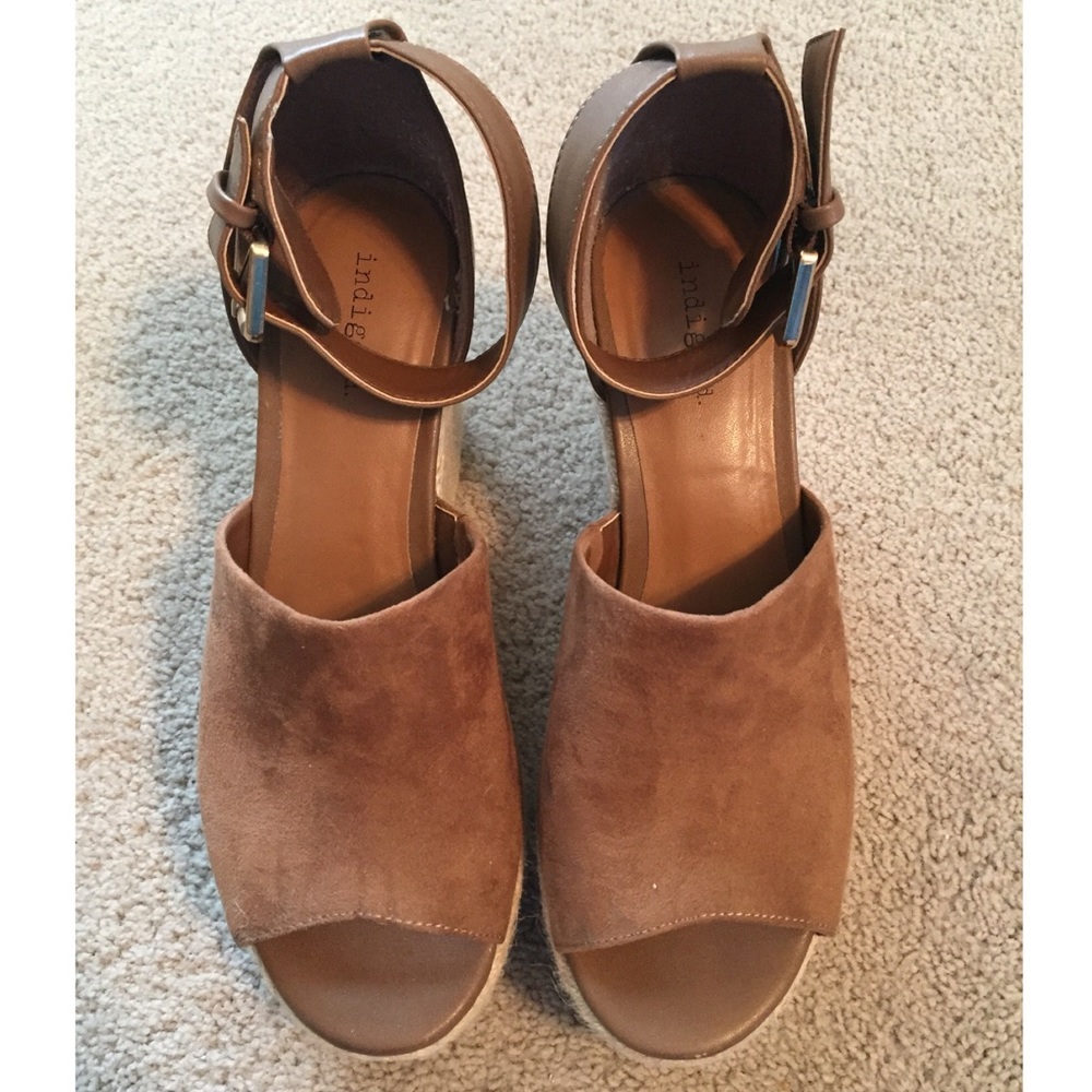 Indigo Rd Airy Wedge